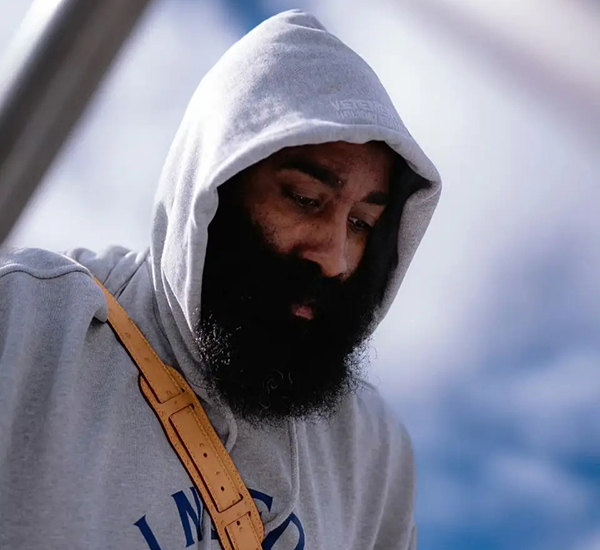 快船客战国王首发存悬念 系列赛第三战引期待