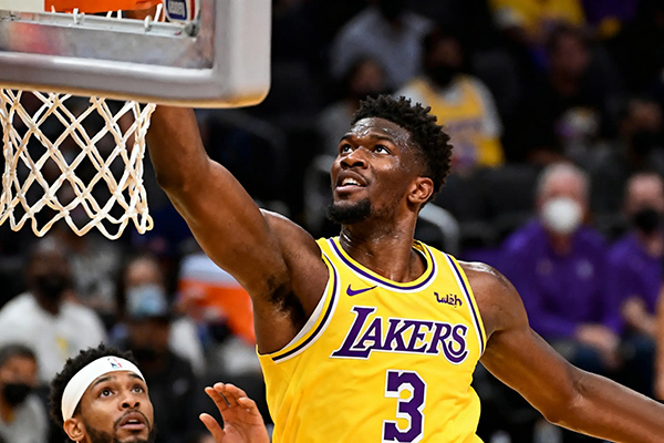 <a href=/lanqiujrs/lakers/ target=_blank class=infotextkey>湖人</a>季前赛首胜：艾顿26分钟砍14+8，直言要做防守锚点