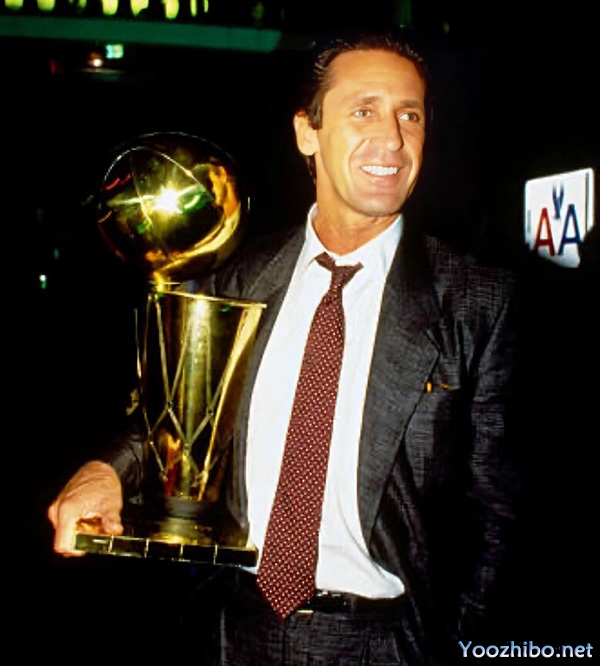 帕特-莱利:1989-90赛季的NBA最佳教练与<a href=/lanqiujrs/lakers/ target=_blank class=infotextkey>湖人</a>王朝的缔造者