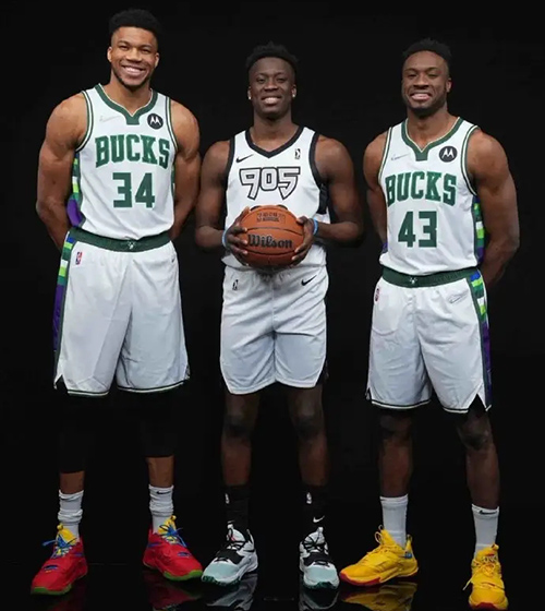 雄鹿签下字母弟亚历克斯,三兄弟同队创NBA历史